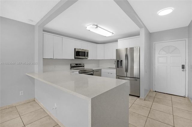 1750 W 46th St 544, Hialeah, FL 33012