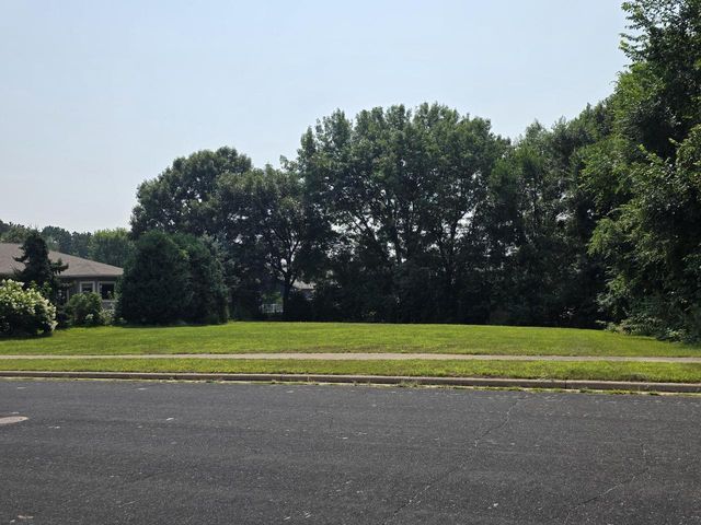 906 JACKPINE DRIVE, Holmen, WI 54636