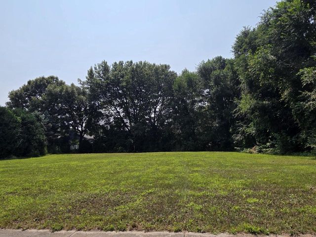 906 JACKPINE DRIVE, Holmen, WI 54636