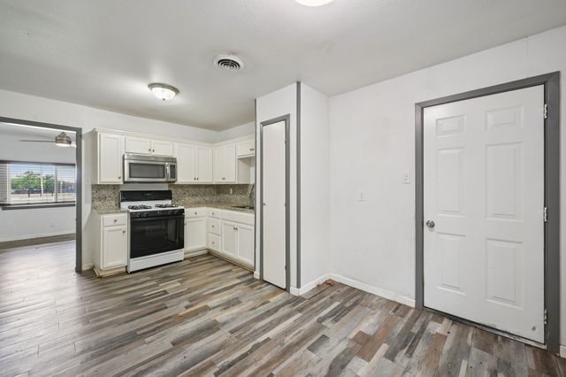 3736 Layton Avenue, Haltom City, TX 76117