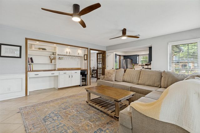 2248 Nob Hill, Carrollton, TX 75006