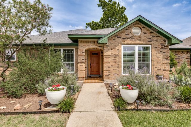 2248 Nob Hill, Carrollton, TX 75006