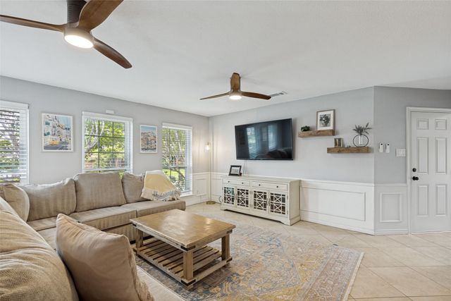 2248 Nob Hill, Carrollton, TX 75006
