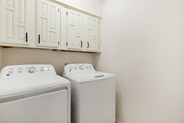 2248 Nob Hill, Carrollton, TX 75006