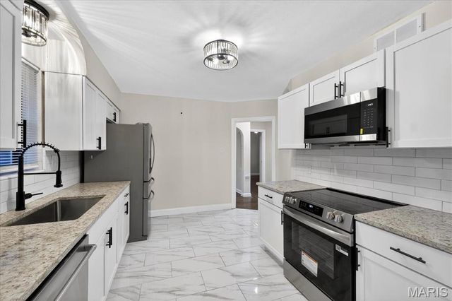 3903 Prather Avenue, St Louis, MO 63109