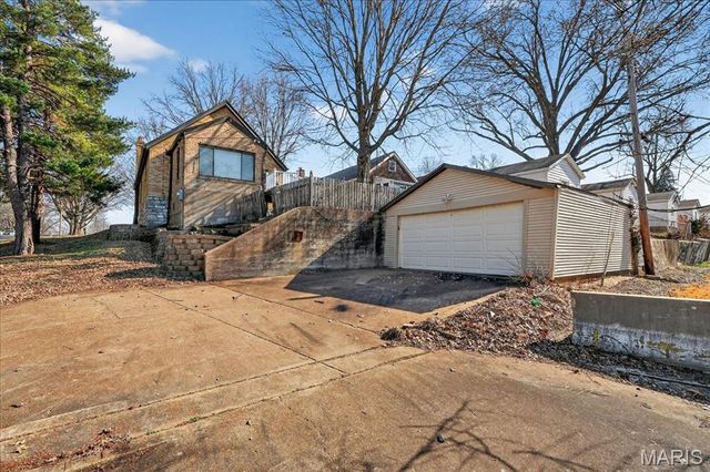 3903 Prather Avenue, St Louis, MO 63109