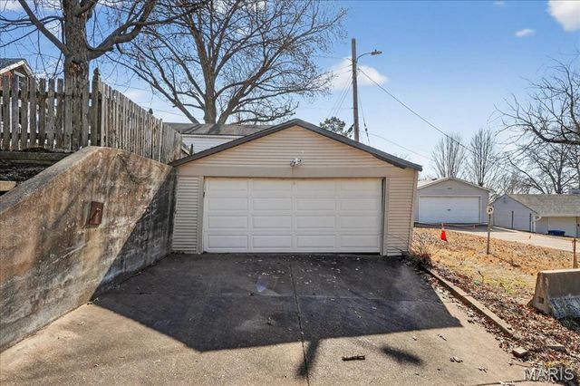 3903 Prather Avenue, St Louis, MO 63109