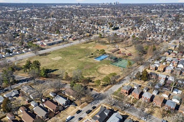 3903 Prather Avenue, St Louis, MO 63109