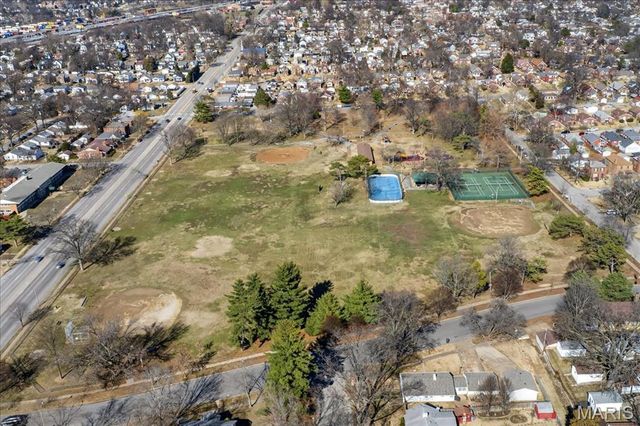 3903 Prather Avenue, St Louis, MO 63109