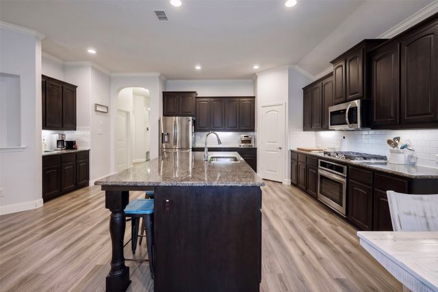 213 Palmerston Drive, Aledo, TX 76008