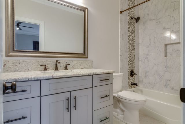 2040 Graybar Ln, Nashville, TN 37215