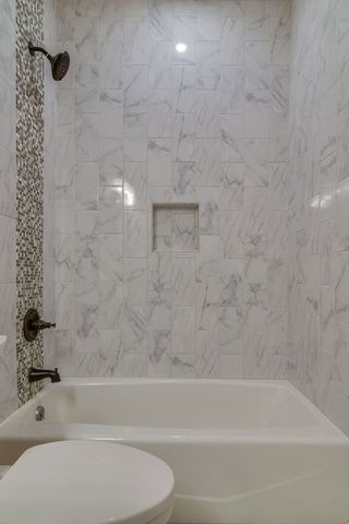 2040 Graybar Ln, Nashville, TN 37215