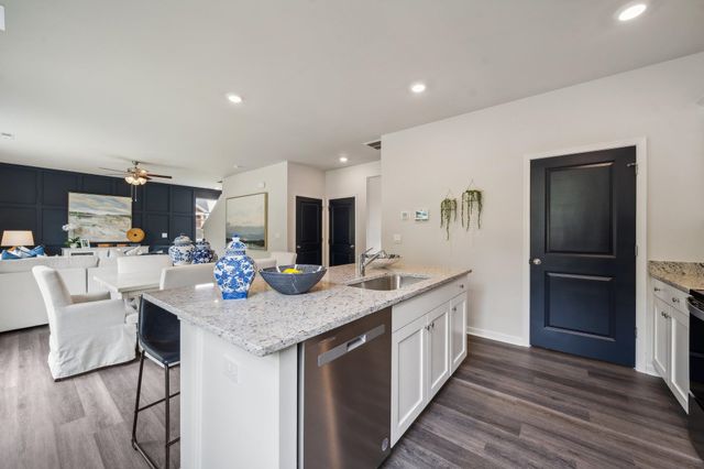 548 SUMMERCREST AVE, Waynesboro, VA 22980