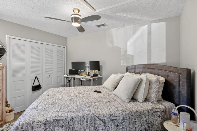 101 N HILL AVENUE 10, Deland, FL 32724