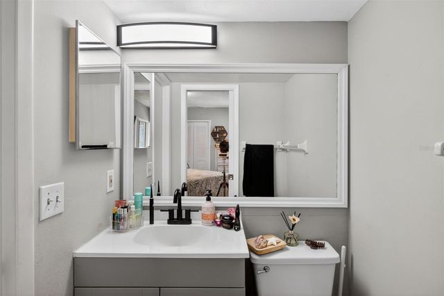 101 N HILL AVENUE 10, Deland, FL 32724