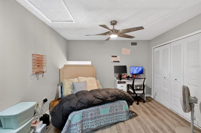 101 N HILL AVENUE 10, Deland, FL 32724