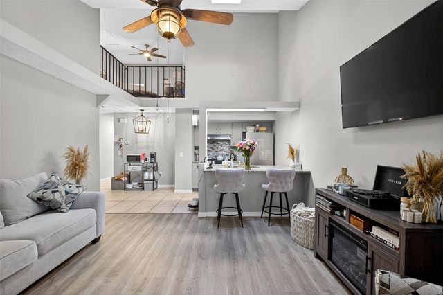 101 N HILL AVENUE 10, Deland, FL 32724