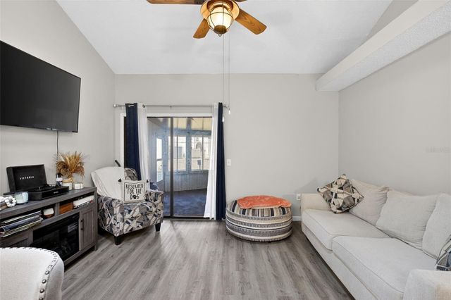 101 N HILL AVENUE 10, Deland, FL 32724