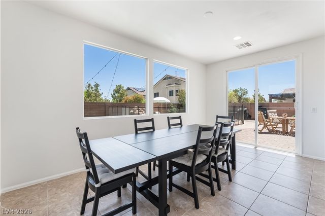 7042 Chestnut Valley Street, Las Vegas, NV 89166