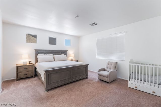 7042 Chestnut Valley Street, Las Vegas, NV 89166