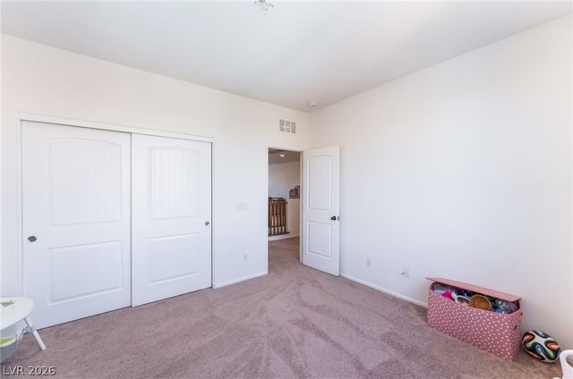 7042 Chestnut Valley Street, Las Vegas, NV 89166