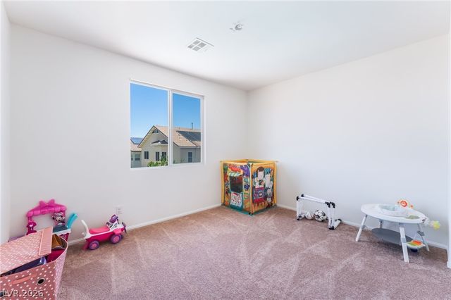 7042 Chestnut Valley Street, Las Vegas, NV 89166