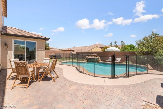 7042 Chestnut Valley Street, Las Vegas, NV 89166