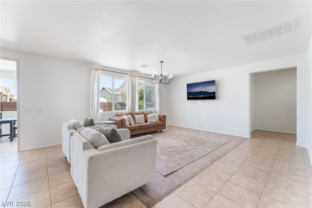 7042 Chestnut Valley Street, Las Vegas, NV 89166