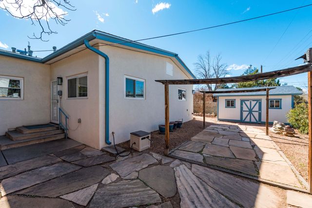 4225 Courtney Avenue NE, Albuquerque, NM 87108