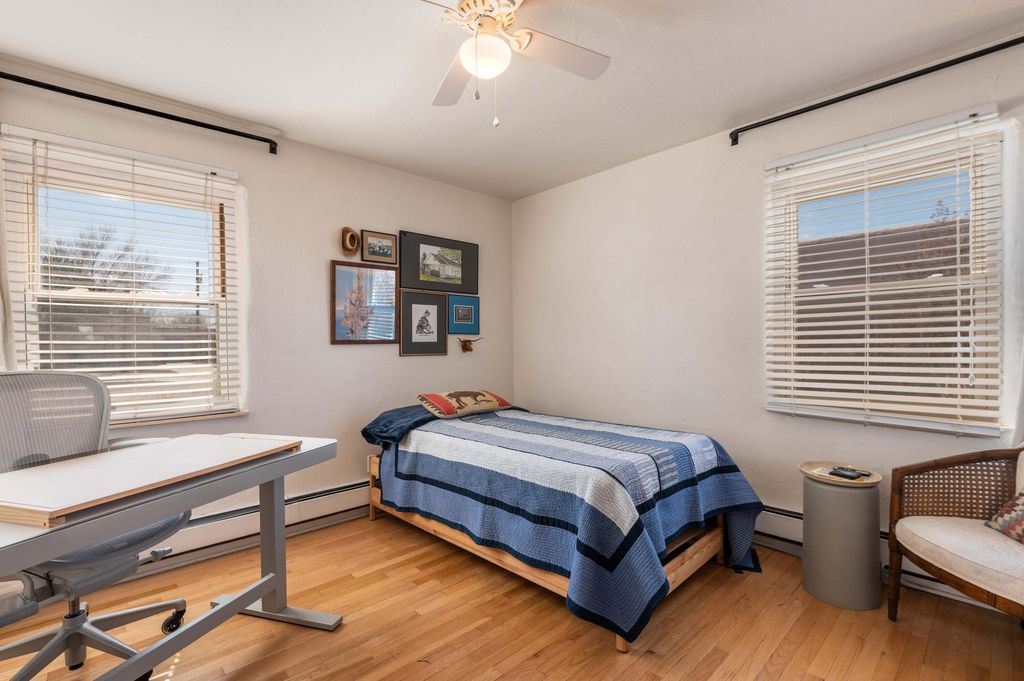 Image 24 of property listing at 4225 Courtney Avenue NE, Albuquerque, NM 87108