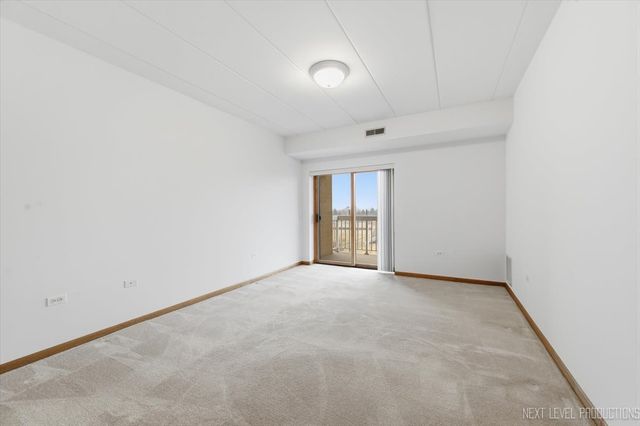 1500 S Ardmore Avenue 304, Villa Park, IL 60181