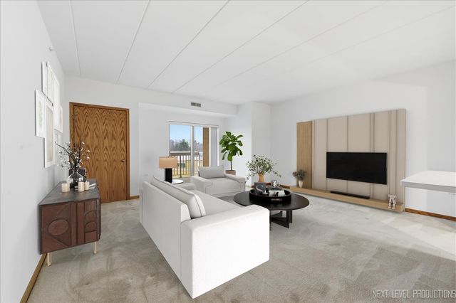 1500 S Ardmore Avenue 304, Villa Park, IL 60181