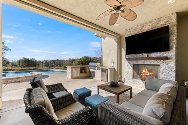 1050 Hogarth Way, El Dorado Hills, CA 95762