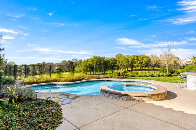 1050 Hogarth Way, El Dorado Hills, CA 95762