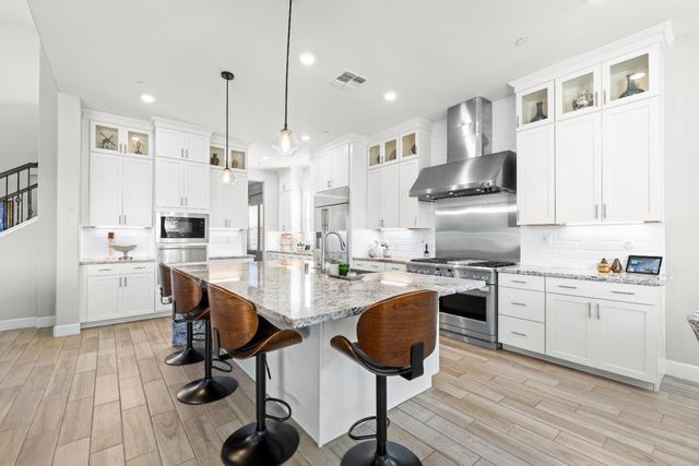 1050 Hogarth Way, El Dorado Hills, CA 95762