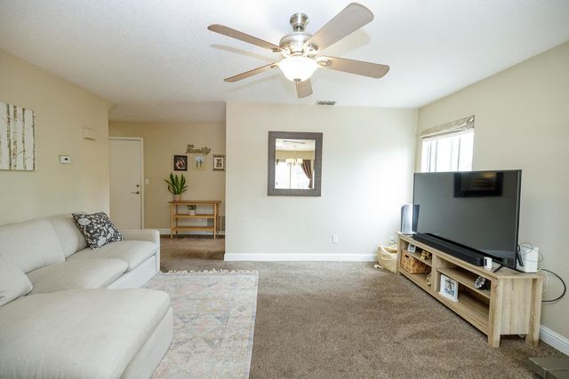 1012 Arroyo Hondo Pl, Modesto, CA 95358
