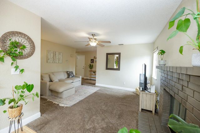 1012 Arroyo Hondo Pl, Modesto, CA 95358