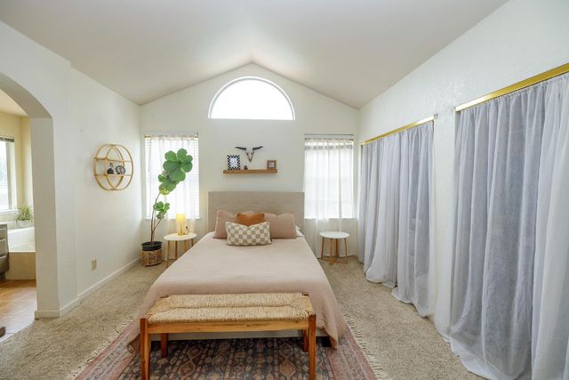 1012 Arroyo Hondo Pl, Modesto, CA 95358