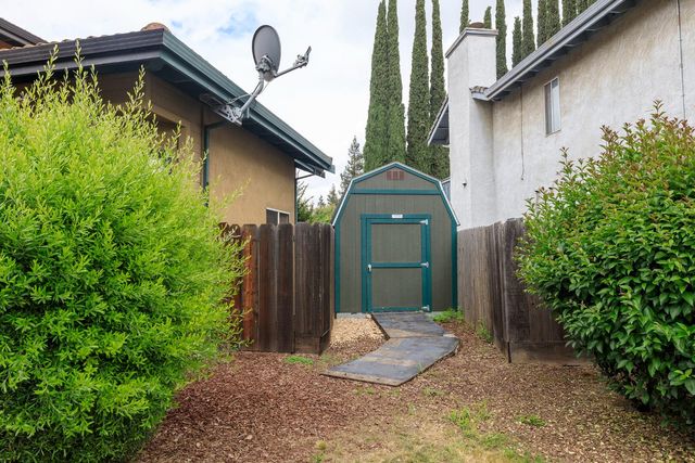 1012 Arroyo Hondo Pl, Modesto, CA 95358