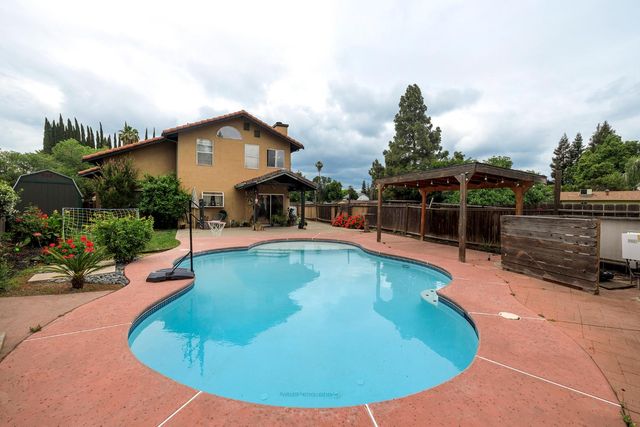 1012 Arroyo Hondo Pl, Modesto, CA 95358
