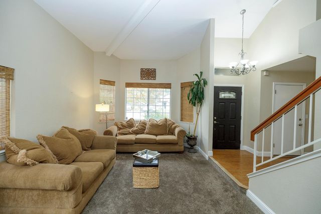 1012 Arroyo Hondo Pl, Modesto, CA 95358
