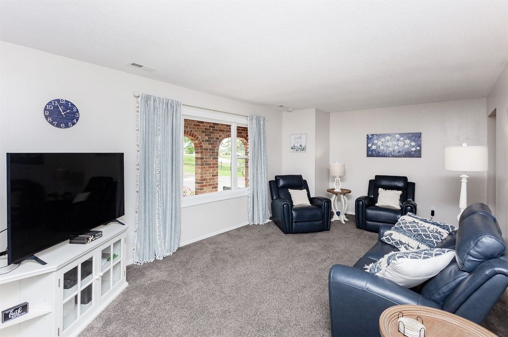 4476 NE 62nd Avenue, Altoona, IA 50009