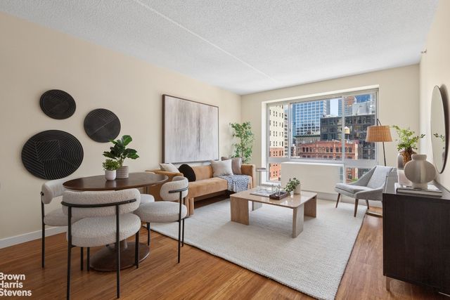 555 W 23rd St Apt N10J, New York City, NY 10011
