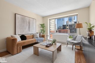 555 W 23rd St Apt N10J, New York City, NY 10011