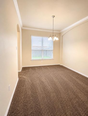 9518 Franklin Drive, Mont Belvieu, TX 77523