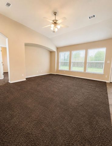 9518 Franklin Drive, Mont Belvieu, TX 77523