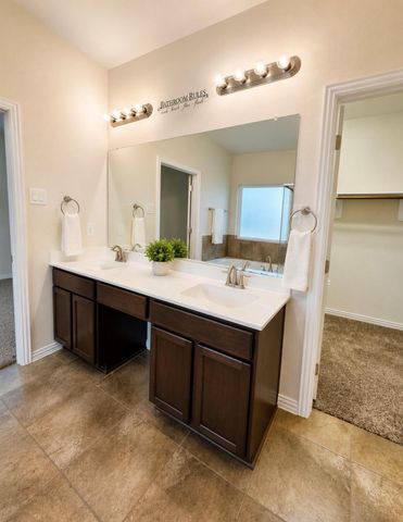 9518 Franklin Drive, Mont Belvieu, TX 77523
