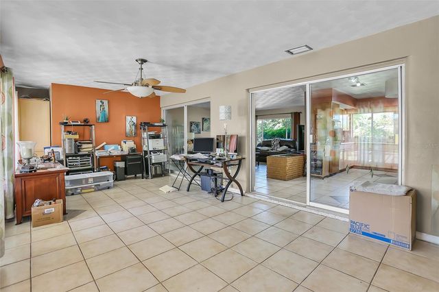 525 SKYLARK LANE NW, Port Charlotte, FL 33952