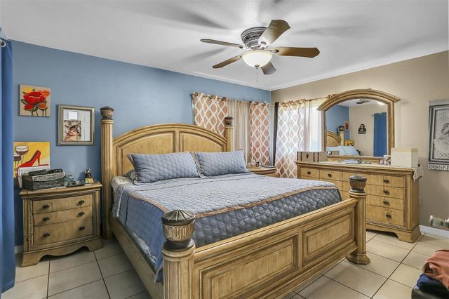 525 SKYLARK LANE NW, Port Charlotte, FL 33952