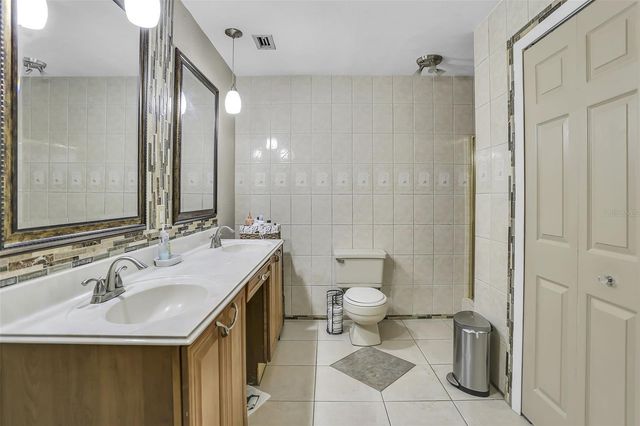 525 SKYLARK LANE NW, Port Charlotte, FL 33952